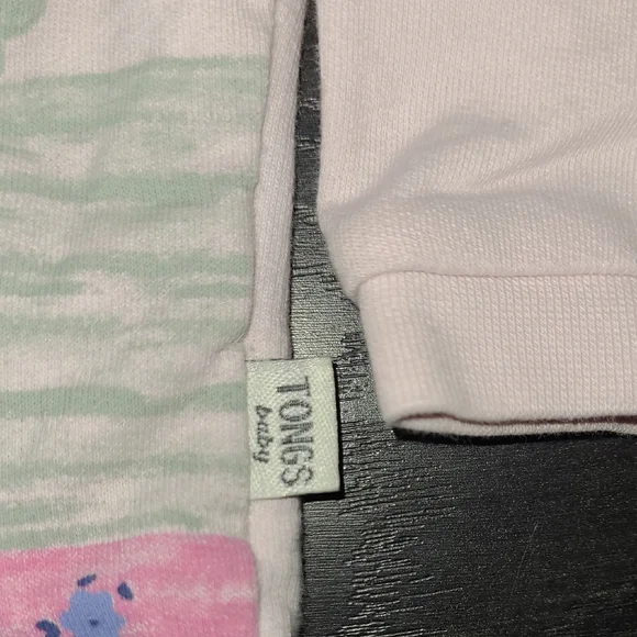 🛍Charming Pink Giraffe Kids Sweatshirt - Picture 4 of 5